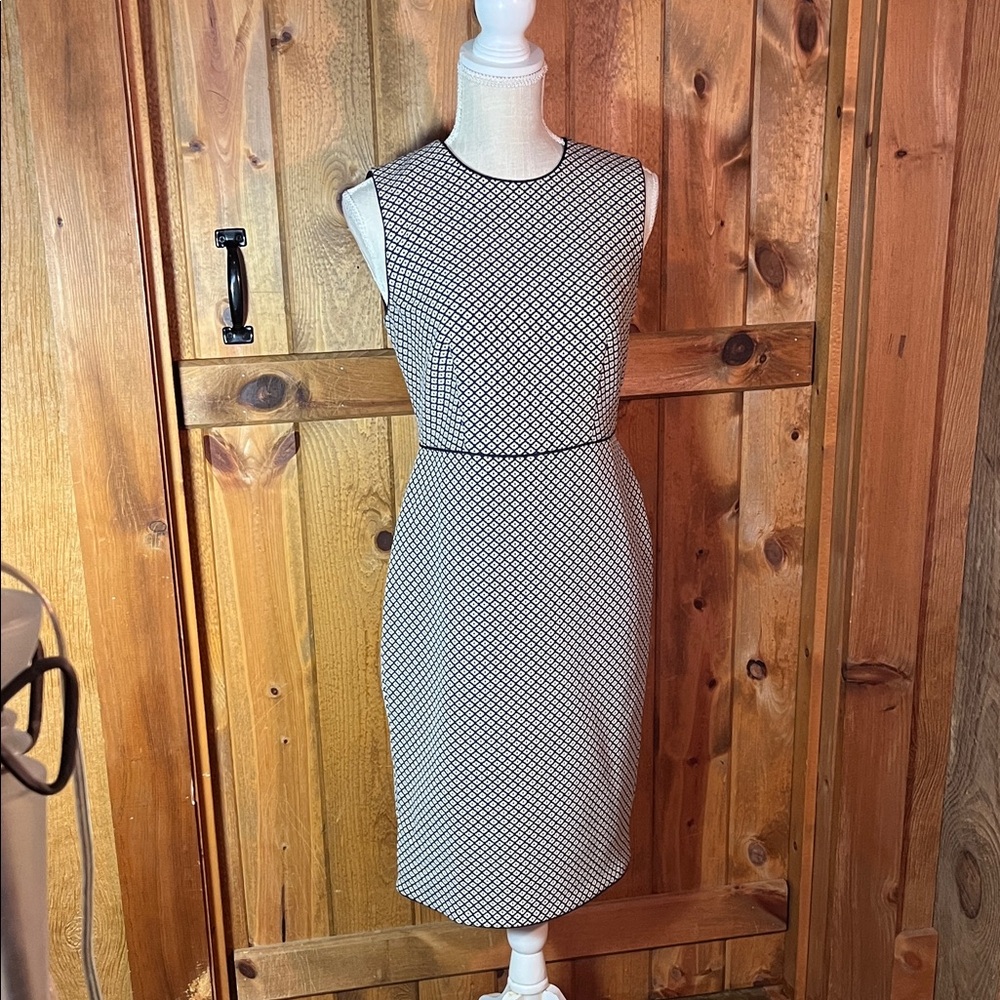 Ann Taylor 4 Petite navy and white dress sleeveless and navy Ann Taylor jacket